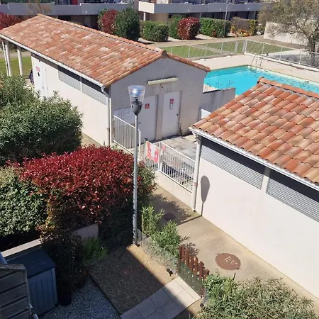 Beau Duplex Cap Camargue Piscine 4 Pers Terrasse Et Parking Dans Résidence Sécurisée Le Grau-du-Roi