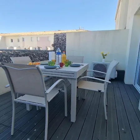 Apartamento Beau Duplex Cap Camargue Piscine 4 Pers Terrasse Et Parking Dans Résidence Sécurisée Le Grau-du-Roi