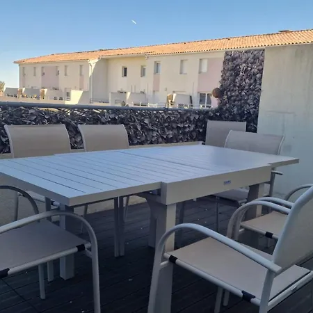 Beau Duplex Cap Camargue Piscine 4 Pers Terrasse Et Parking Dans Résidence Sécurisée Appartamento