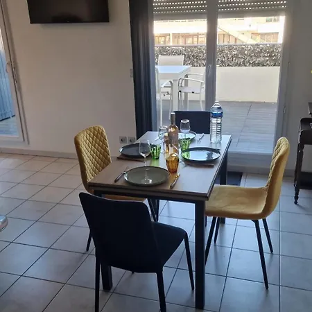 Appartamento Beau Duplex Cap Camargue Piscine 4 Pers Terrasse Et Parking Dans Résidence Sécurisée *