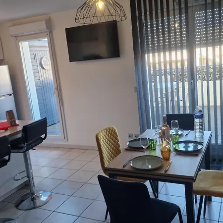 Appartamento Beau Duplex Cap Camargue Piscine 4 Pers Terrasse Et Parking Dans Résidence Sécurisée Le Grau-du-Roi