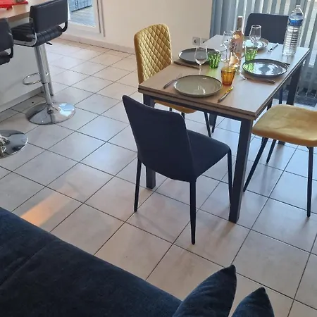 Beau Duplex Cap Camargue Piscine 4 Pers Terrasse Et Parking Dans Résidence Sécurisée Apartamento