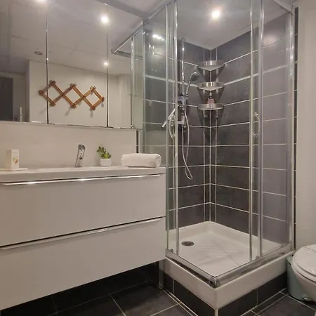 Beau Duplex Cap Camargue Piscine 4 Pers Terrasse Et Parking Dans Résidence Sécurisée Apartamento Le Grau-du-Roi